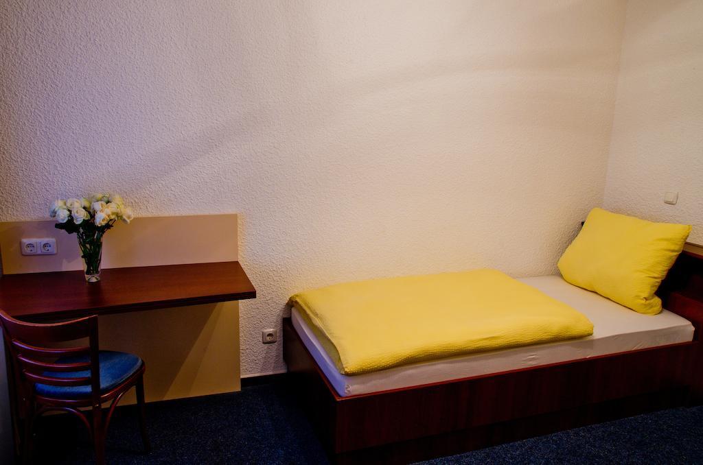 Hotel Stella Netphen Værelse billede
